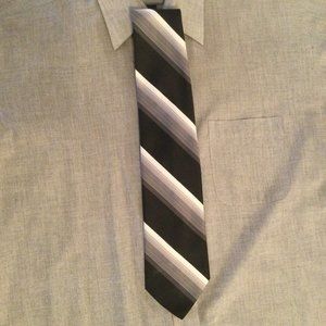 Town Craft Black, Gray and White Necktie